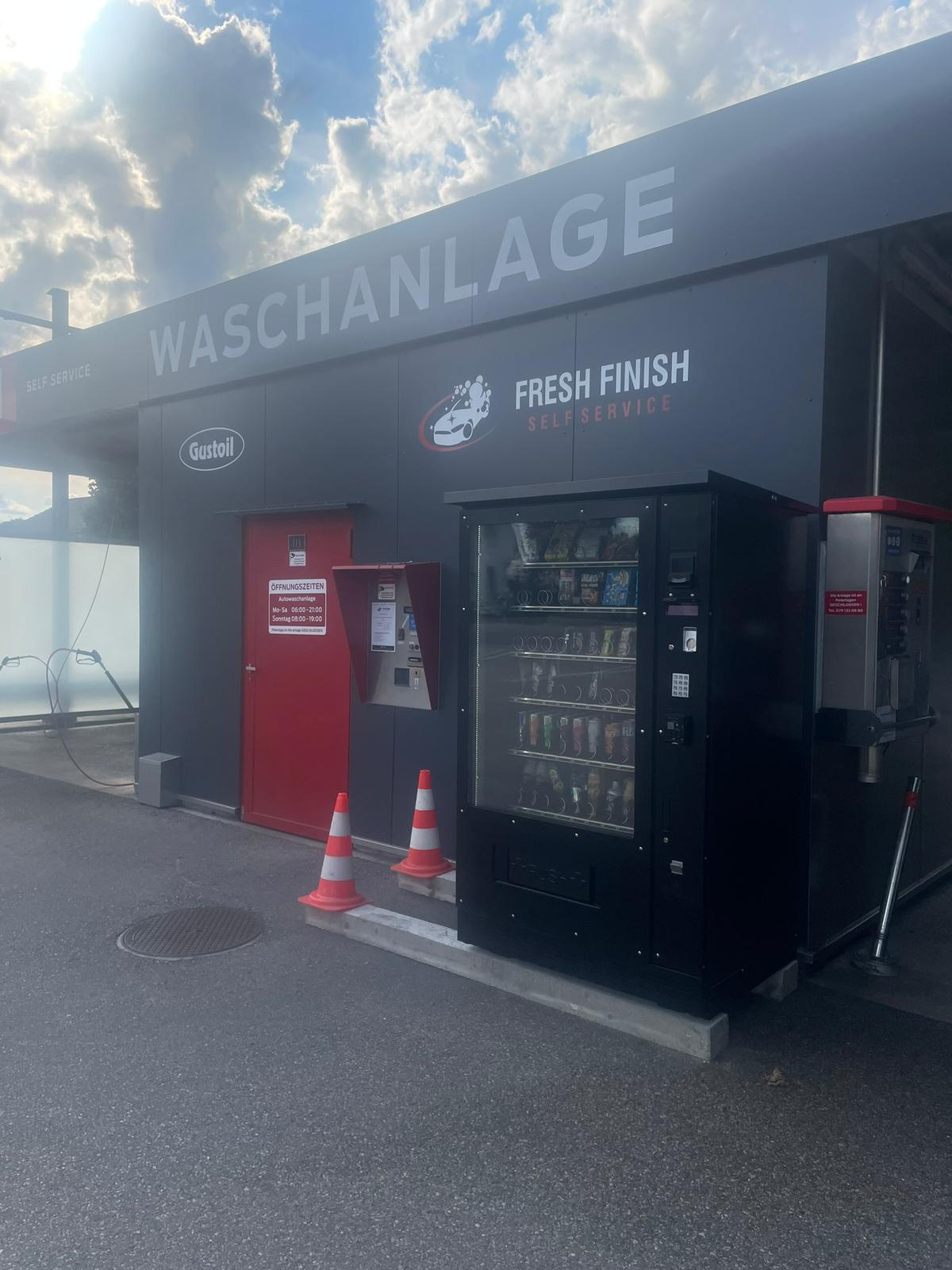 🎉 Neuer BizzyVends Snackautomat in Grenchen – Internationale Snacks & Luxusdüfte an der Solothurnstrasse 111